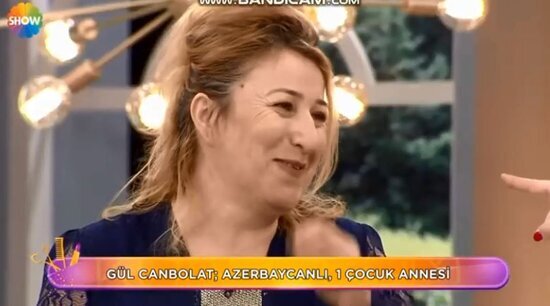 Türkiyə kanalında azərbaycanlı qadının ağzındakı qızıl diş hər kəsi güldürdü - FOTO