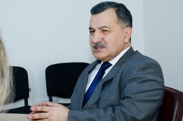 Aydın Mirzəzadə: Xalq ayağını dirədi ki, torpağımı vermirəm