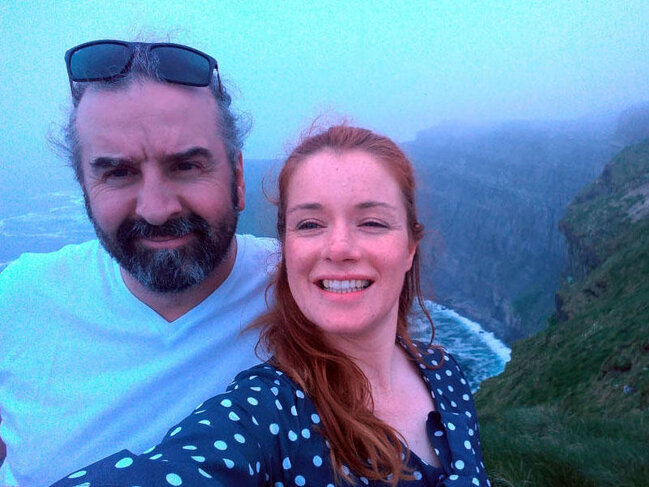 11-ci əsrə aid qəsrdə sevişən cütlüyün başına iş gəldi - Yanğınsöndürən çağırdılar - FOTO