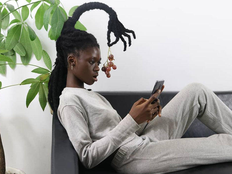 Qaradərili model saç düzümləri ilə hər kəsi şoka salır - FOTO