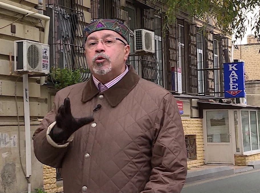 Rahib Azəri Qala divarlarını niyə jurnalistlərdən qoruyur? – VİDEO