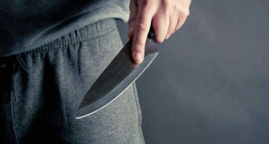 Муж ударил жену ножом в Геранбойском районе