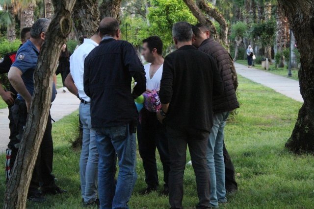 Qadın libası geyinən kişinin bu ifadəsi eşidənləri şoka saldı - video