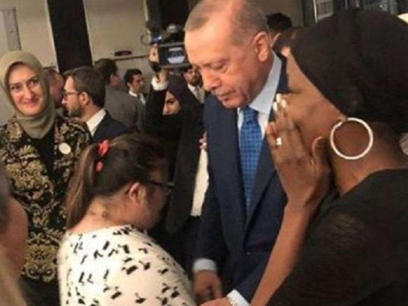 ABŞ-lı müğənni Ərdoğanla görüşdü - FOTO