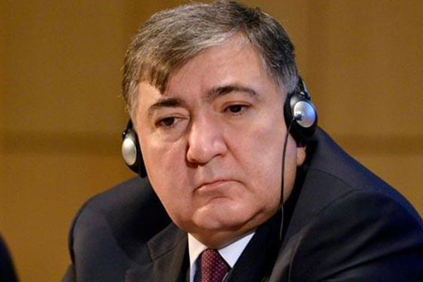 Sabiq nazir Azərbaycandakı şirkətlərini xaricə köçürür