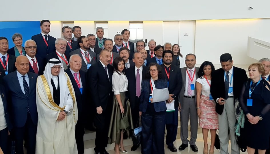 Bakıda V Ümumdünya Mədəniyyətlərarası Dialoq Forumu işə başlayıb, Prezident İlham Əliyev Forumun açılışında iştirak edir