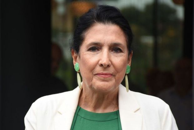 Зурабишвили пригрозили импичментом