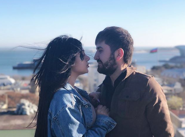 Gənc oğlanla +18 görüntüləri yayılan Xana: 
