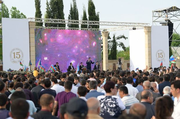 Ağdamda Heydər Əliyevin doğum günü münasibətilə konsert keçirilib - FOTO