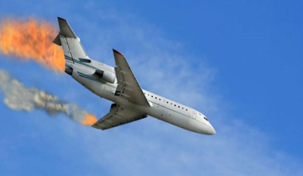 Moskvada yanan təyyarədə ölənlərin sayı 13-ə çatdı: Dəhşətli qəza səbəbi – Video