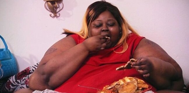 300 kiloqram çəkisi olan qadın arıqlamağa qərar verdi, evə qayıdanda gördüklərindən şoka düşdü - foto