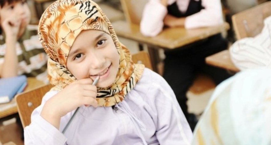 В российских школах установили запрет на ношение хиджабов