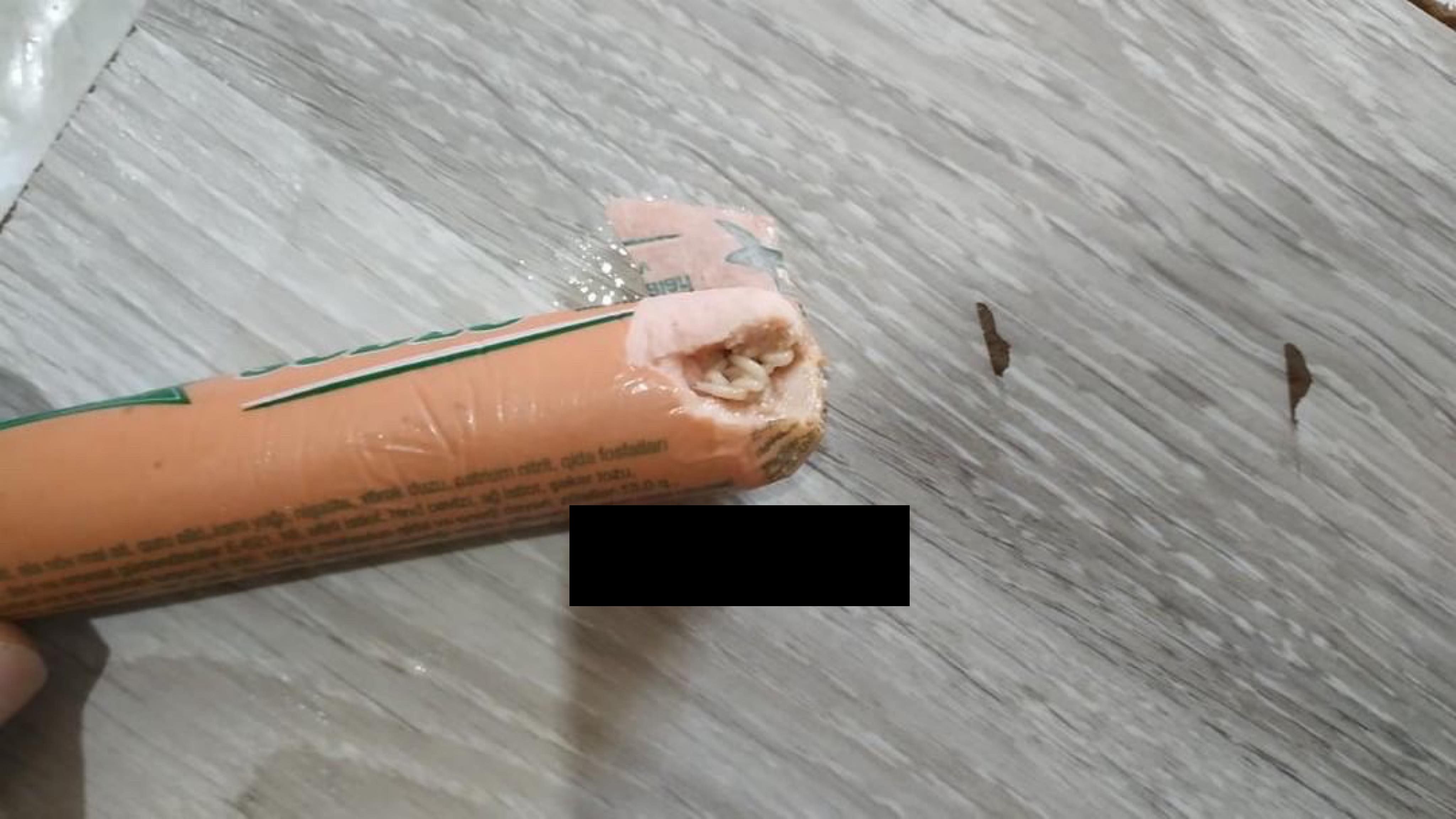 SON DƏQİQƏ: “Halal Dad” sosislərindən qurd çıxdı - VİDEO