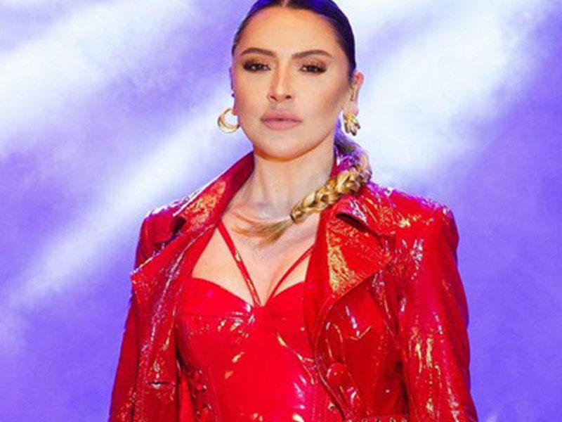 Hadisə geyimi və rəqsi ilə NƏFƏS KƏSDİ - VİDEO