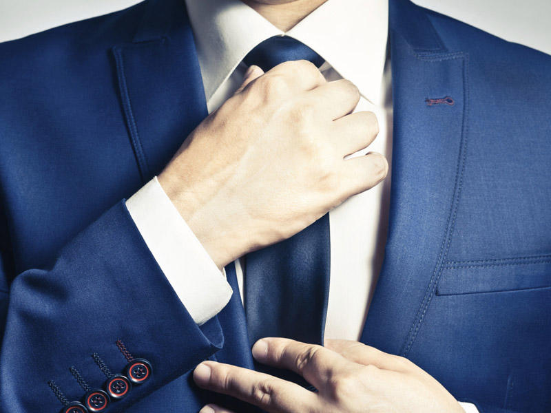 Dövlət qulluqçularına işə qalstuksuz gəlməyə icazə verilib