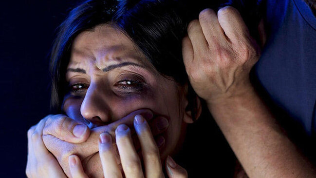 Məşhur müğənninin atası cinsi istismarla günahlandırıldı - SKANDAL - foto