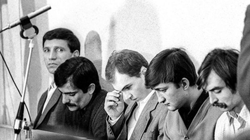 Şuşa ermənisindən Qorbaçovun arvadı ilə bağlı ŞOK ADDIM: 32 şagird girov götürüldü və... - FOTO