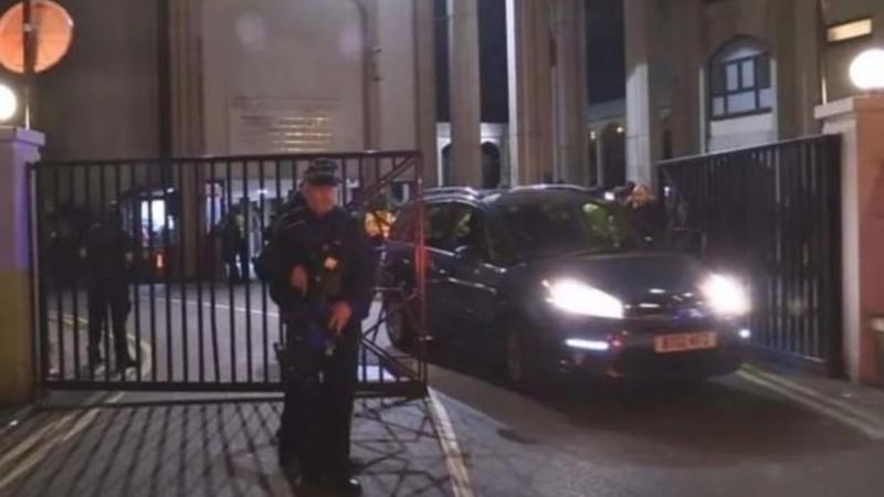 Avropa ölkəsində QORXU DOLU ANLAR: daha bir məscidə SİLAHLI HÜCUM