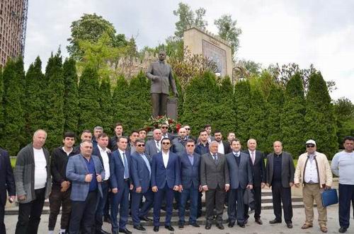 Ukrayna Azərbaycanlıları Radası Ulu öndəri andı - Fotolar