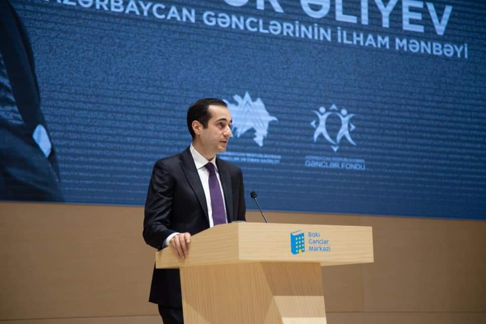 Bakı Gənclər Mərkəzində Heydər Əliyevin 96-cı ildönümünə həsr olunmuş tədbir keçirilib - FOTOLAR