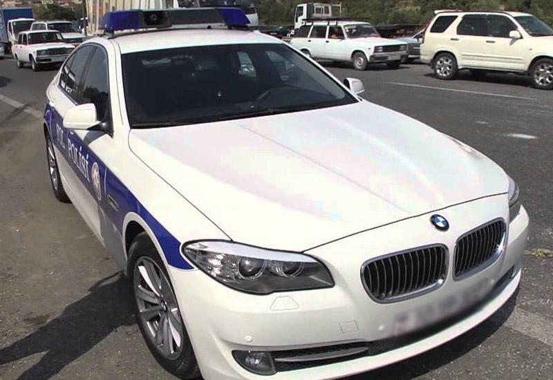 Yol polisi saxlayan zaman sürücülərin əzbər bilməli olduğu 10 bənd