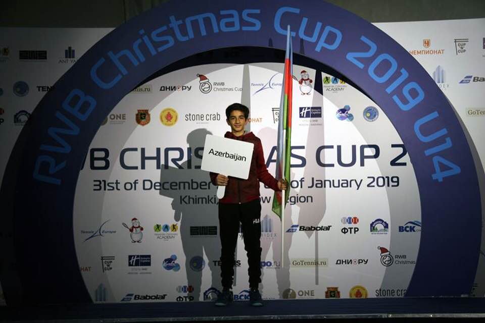 Azərbaycanlı tennisçi finalda amerikalı rəqibini məğlub etdi - FOTOLAR