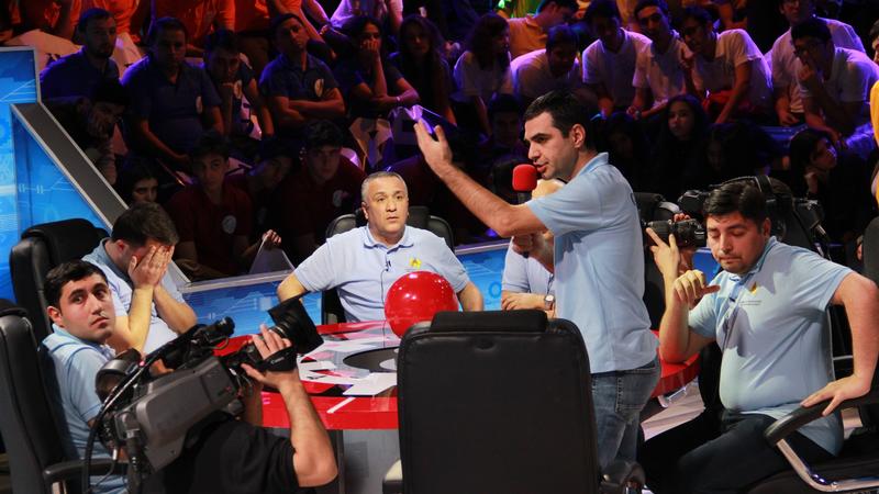 “Nar” gənclərin intellektual inkişafına töhfə verməyə davam edir