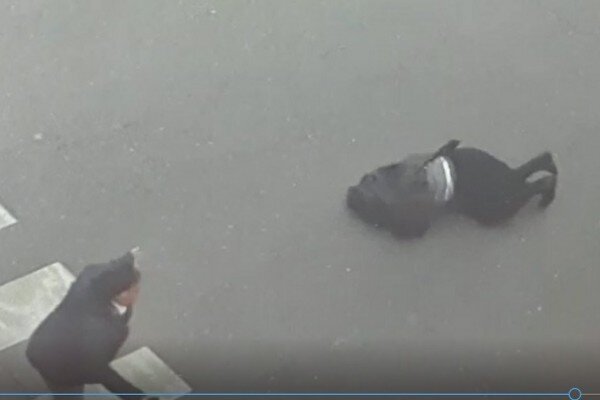 Bakıda sürücü keçiddə piyadaları belə vurdu - VİDEO