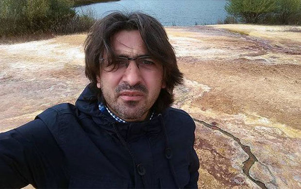 Jurnalisti axtaran iki hərbçini sel apardı - FOTOLAR