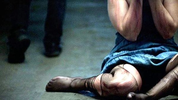 Gədəbəydə ər arvadının yalvarışına baxmadı: Kartofu kimə satmısan?.. – Qanlı cinayət