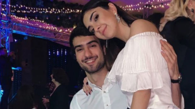 Сестра Махира Эмрели также отказалась от отца - ФОТО