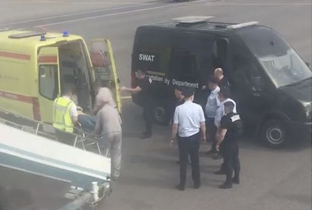 Təyyarədə dava salan sərnişin öldü