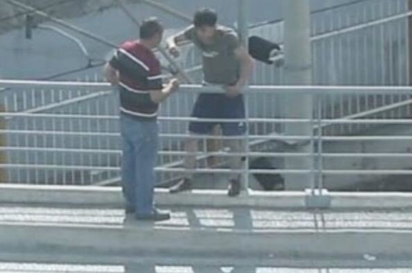 Etdiyi hərəkət hər kəsi şok etdi - İntihar edən adamı... - fotolar