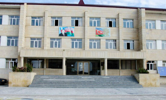 Azərbaycanda məktəbdə biabırçılıq - Şagirdlər tualetə... - FOTO