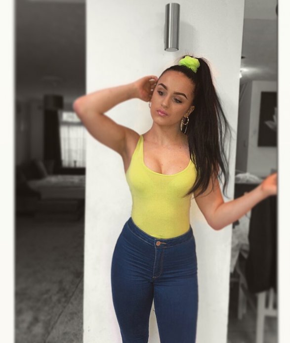 Главные красавицы чемпионата Европы в Баку -ФОТО