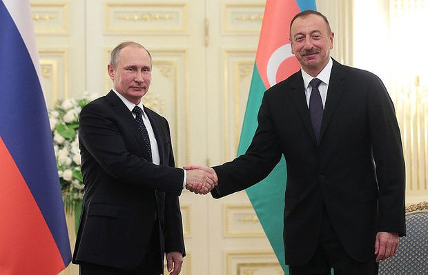 Putin İlham Əliyevi təbrik etdi