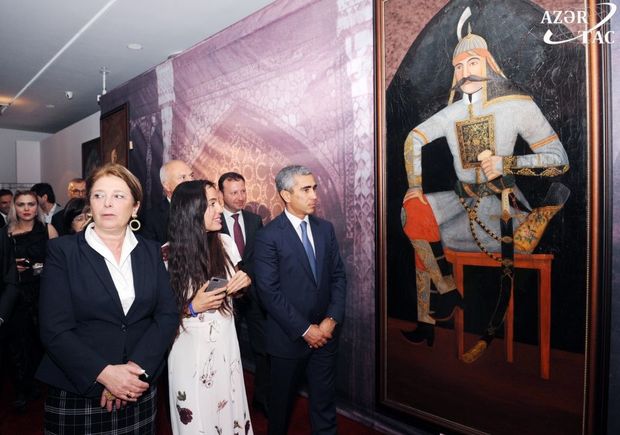 Heydər Əliyev Mərkəzində “Tarixin şah əsərləri” adlı sərgi açılıb - FOTO