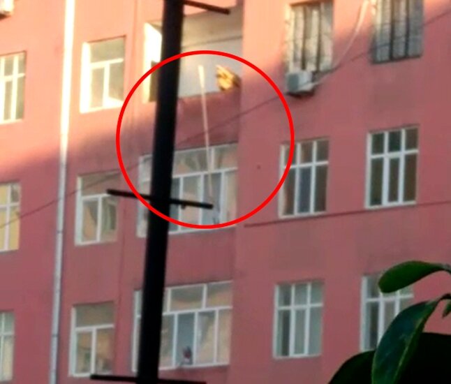 Bakıda ustalardan ağlagəlməz üsul – VİDEO