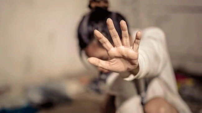 27 yaşlı oğlan sevgilisini zorlayıb, erotik görüntüləri ilə şantaj etdi