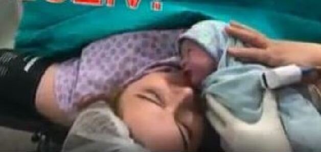 Yenicə ata olan Tacirin xanımının doğuşdan görüntüləri yayıldı - FOTOLAR