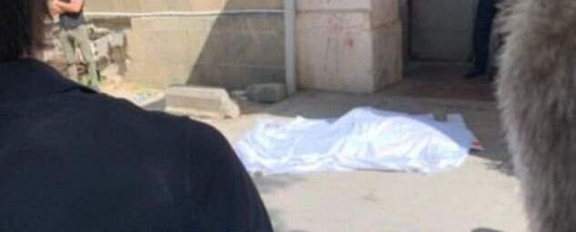 Bakıda DƏHŞƏT: Ər xəyanətə görə arvadının başını kəsib, 4-cü mərtəbədən atdı – VİDEO