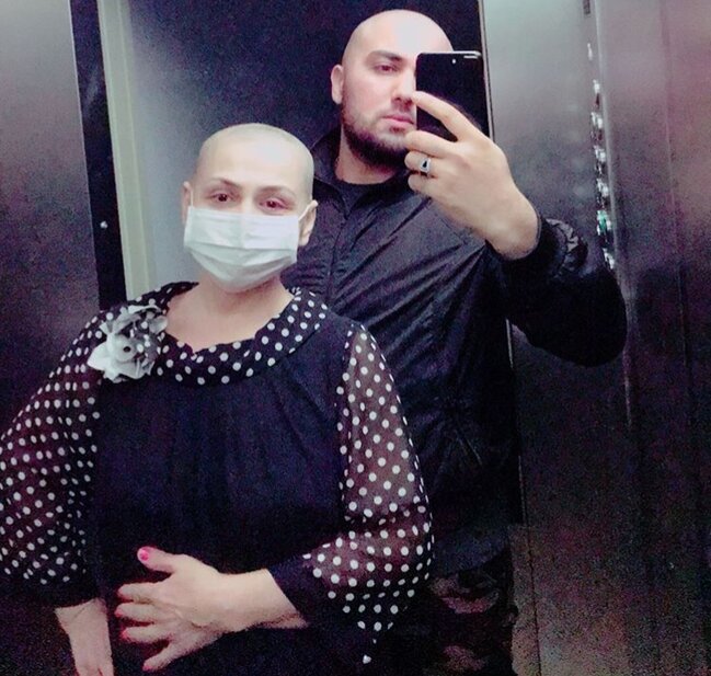Xərçəngdən əziyyət çəkən Toppuş bacının bu fotosu ürək parçaladı: Saçları tökülüb...