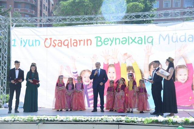 Nəsimi rayonunda 1 iyun Uşaqların Beynəlxalq Müdafiəsi Gününə həsr edilmiş bayram tədbiri keçirilib