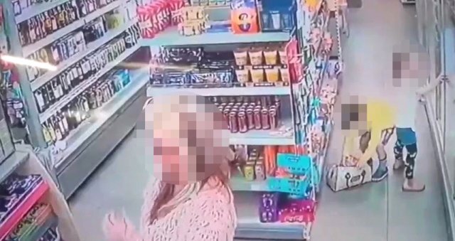 Xala 5 yaşlı uşaqları oğurluq etməyə məcbur etdi - VİDEO