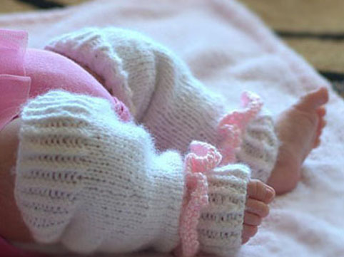 Mingəçevirdə uşaq döşək yükünün altında qalıb öldü