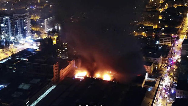 Tbilisidə “çin bazarı” yanıb - VİDEO