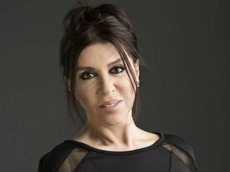 75 yaşlı Nebahat çimərlik geyimində - FOTO