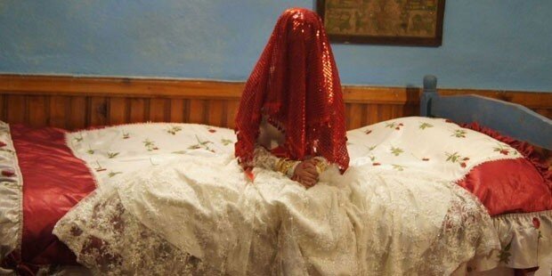 12 yaşlı azərbaycanlı qızı aldadıb Gürcüstana apardılar, məcbur ərə verdilər - Fotolar