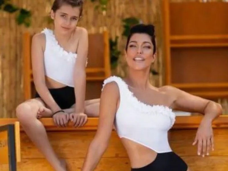 “Qızını soyundurub sərgiyə çıxarmısan” - Azyaşlı övladının bikinili FOTOsunu paylaşdı, tənqid aldı