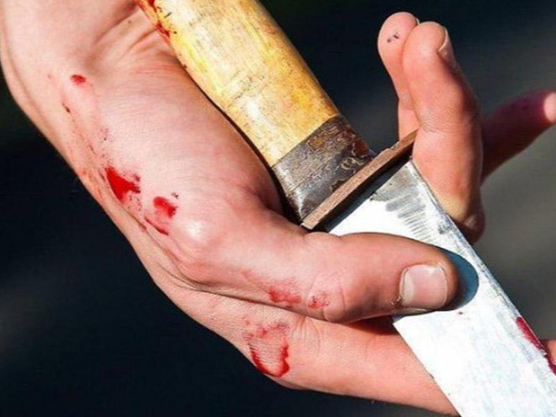 Bakıda qardaş qardaşı bıçaqladı